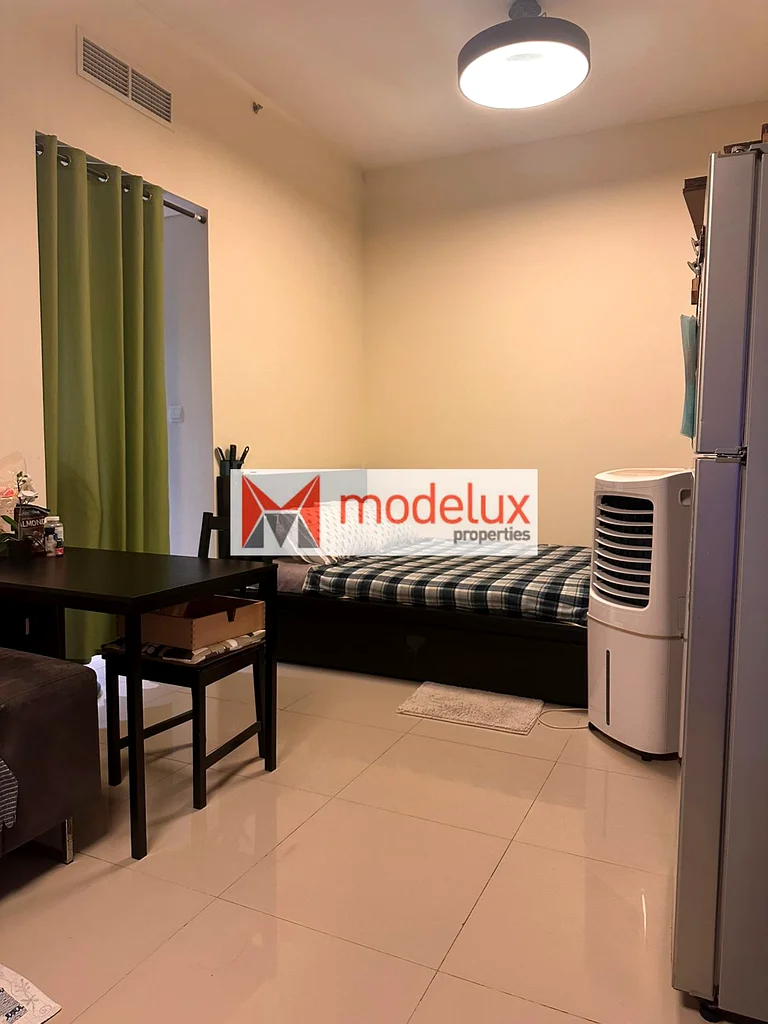 استوديو في ذا ميدياليست63734259074051110