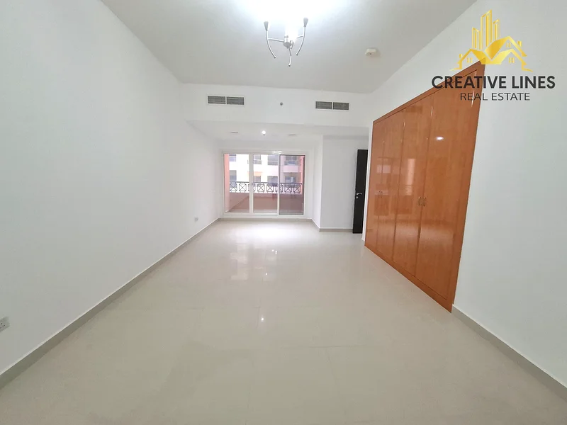 مكيف حر، شقة من غرفتي نوم وصالة مع غرفة خادمة، بشرفتين63755799655170113