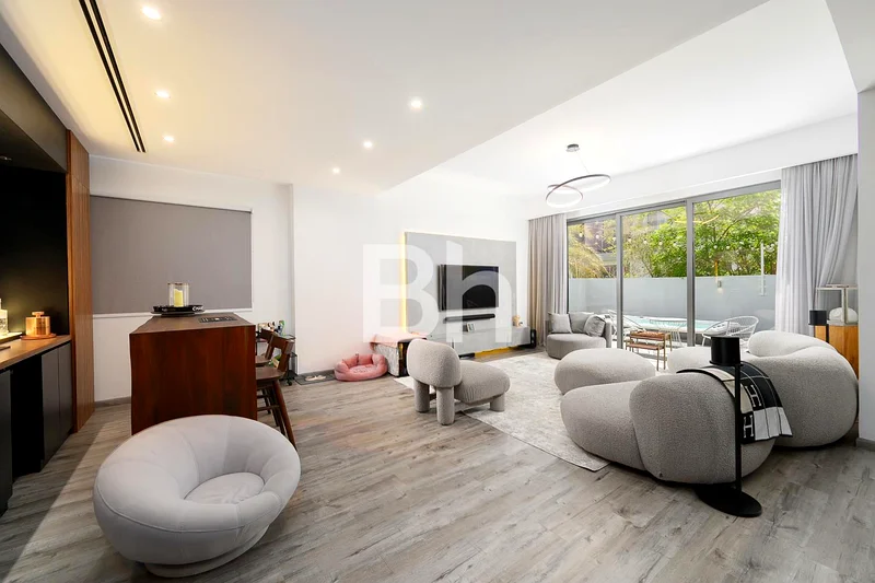 Reduced Today |Fully Extended | Vacant On Transfer64045227730690113