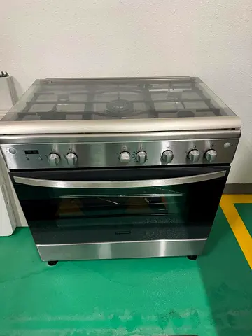 Frigidaire 2 Months Used 90cm 5-Burner Dual-Fuel 126.9L Oven Stainless Steel, FOMN90JGBS FREE DELIVE