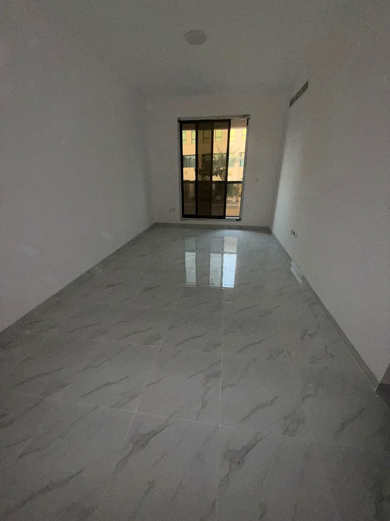 One bedroom, one hall, two bathrooms, built-in wardrobes, first tenant, open view, spacious areas, and a very excellent location63719147362818110