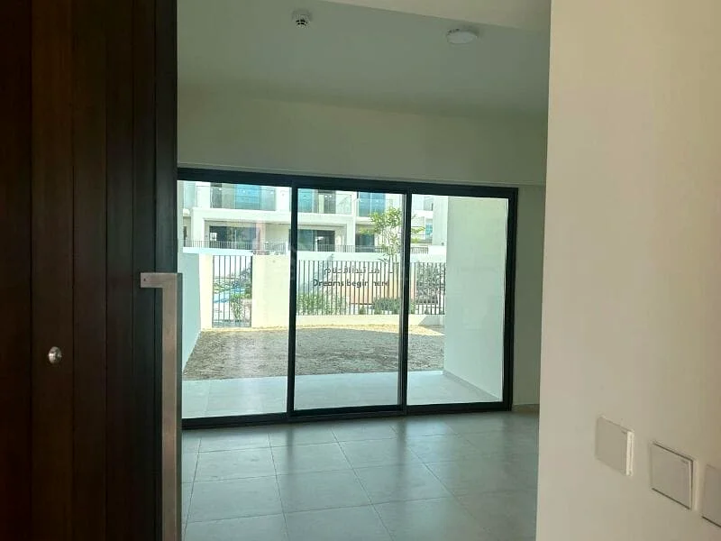 Single Row | Green Sikka | Near Pool63732391331714111