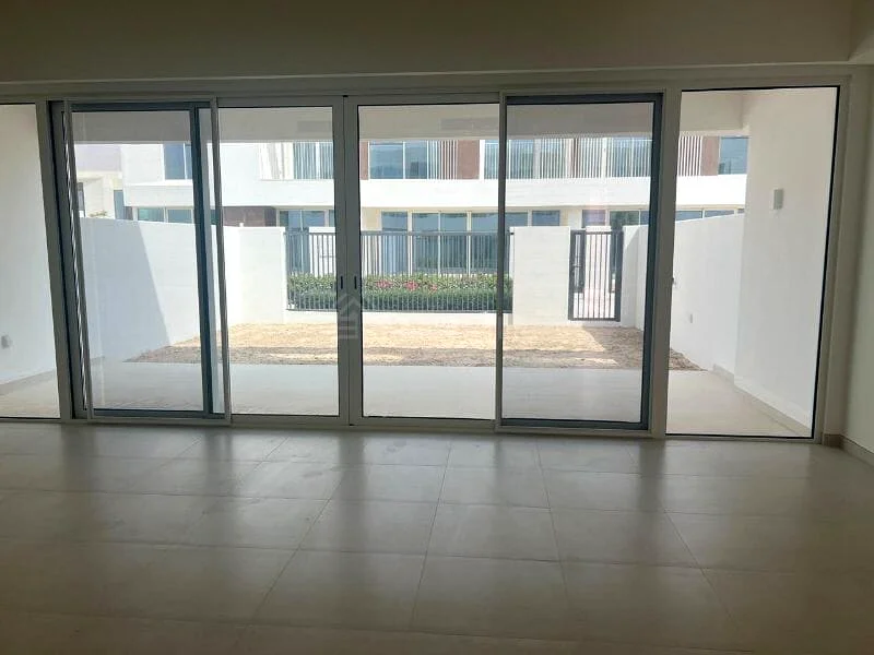 Single Row | Green Sikka | Near Pool63732391331714114