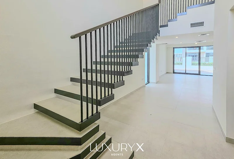 مناظر طبيعية / زاوية / شكوى فاستو63737640968066112