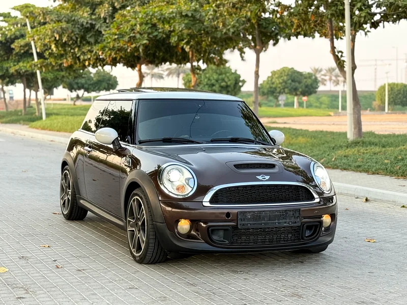 Mini Cooper S GCC 2013 panoramic full option very clean very good condition63700662093057113