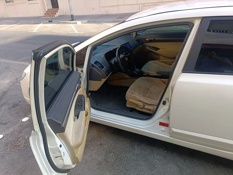هوندا سيفيك 2009 حالة جيدة63699033609345112