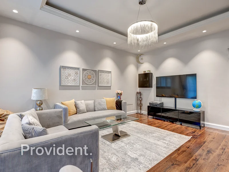 Single Row | Upgraded | Prime Location63919448701570113