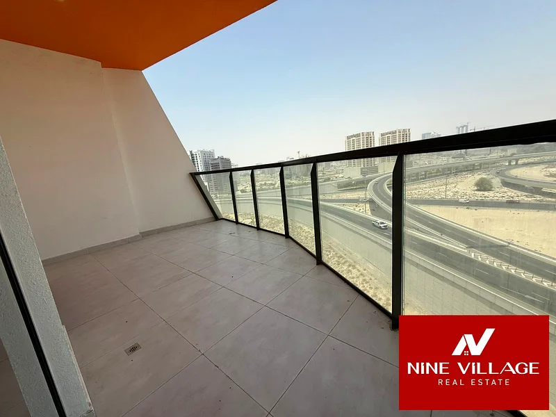 الطابق العلوي \ حصري \ مؤثث \ مطبخ مغلق63783057098883112