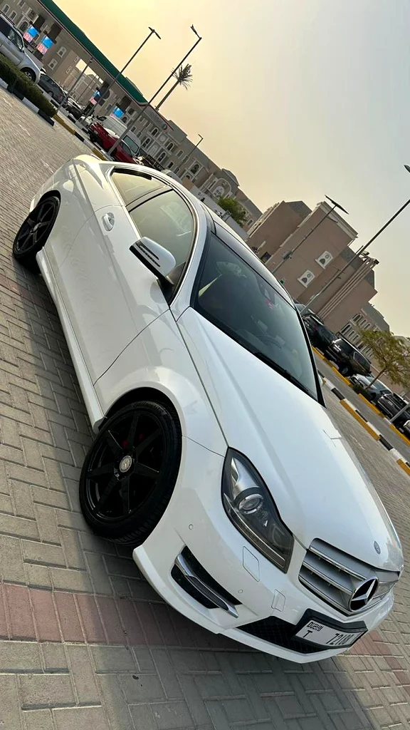 Mercedes c250. 2014. GCC . 130000 km in perfect condition .2 keys. Full service done . New tires.63700467024770113