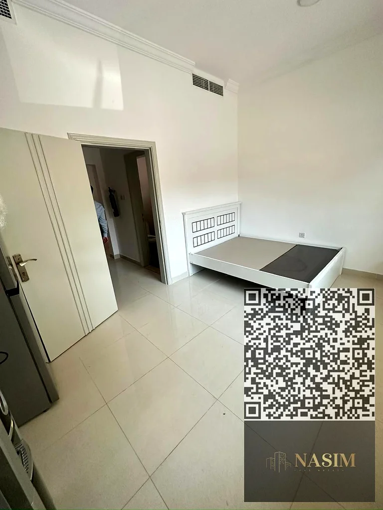 شقة بغرفة نوم واحدة وغرفة معيشة للإيجار في الرشيدية 2 – خلف أبراج الفالكون63721701077634110