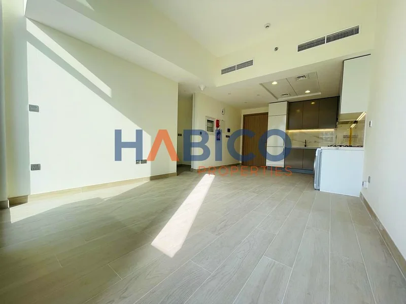 شقة بغرفة نوم واحدة شبه مفروشة للإيجار | عزيزي ريفييرا 4 | تطل على البحيرة البلورية63802449292545113
