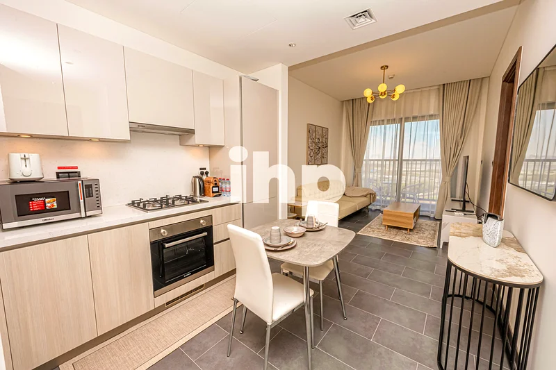 Modern 1BR | Lagoon and Skyline View | Vacant63758843710082113