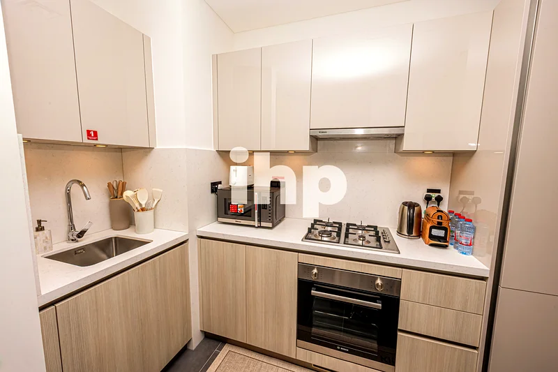 Modern 1BR | Lagoon and Skyline View | Vacant63758843710082114