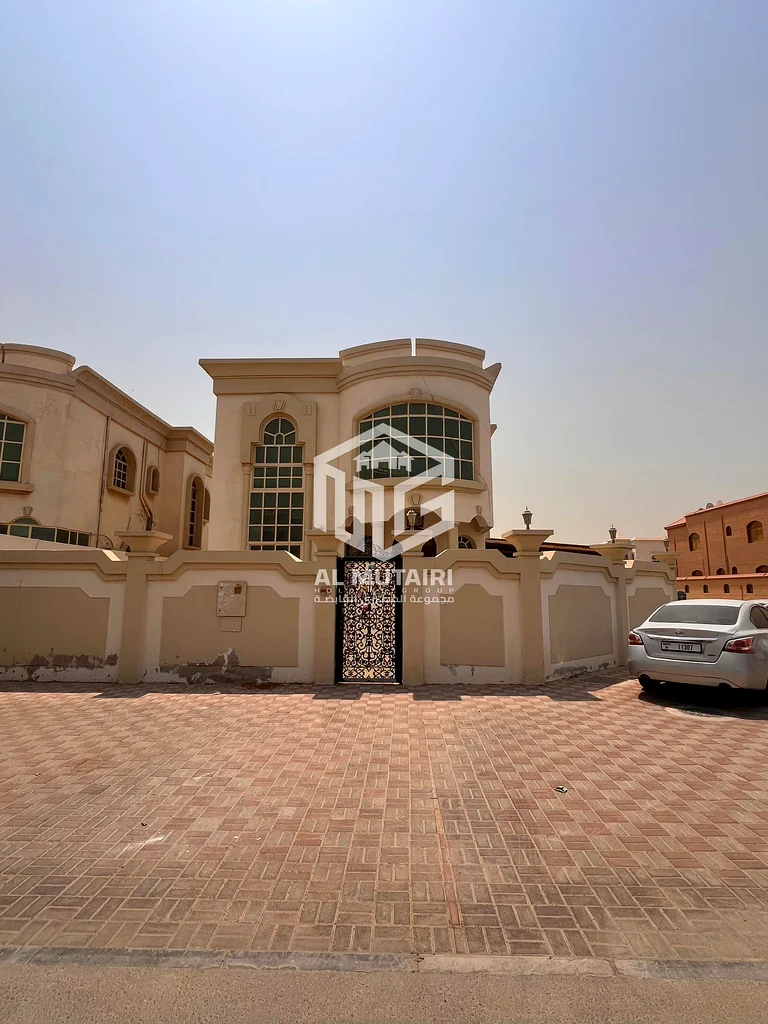 🏡 فيلا زاوية للإيجار – الروضة 3، عجمان63719147393922111