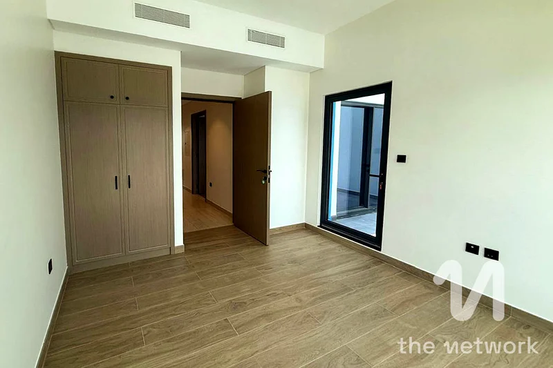 Brand New | Genuine Listing | Multiple Options63725914037505112
