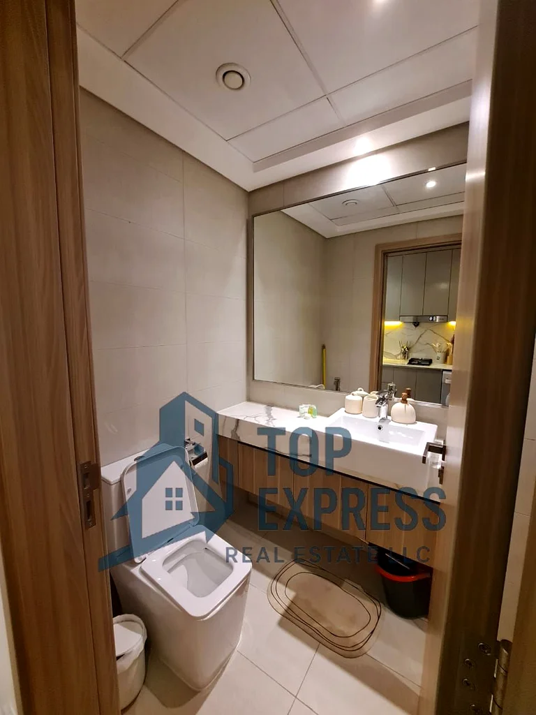Elegant Studio | Fully Furnished | Chiller Free || Boulevard & Community Views63802546859779113