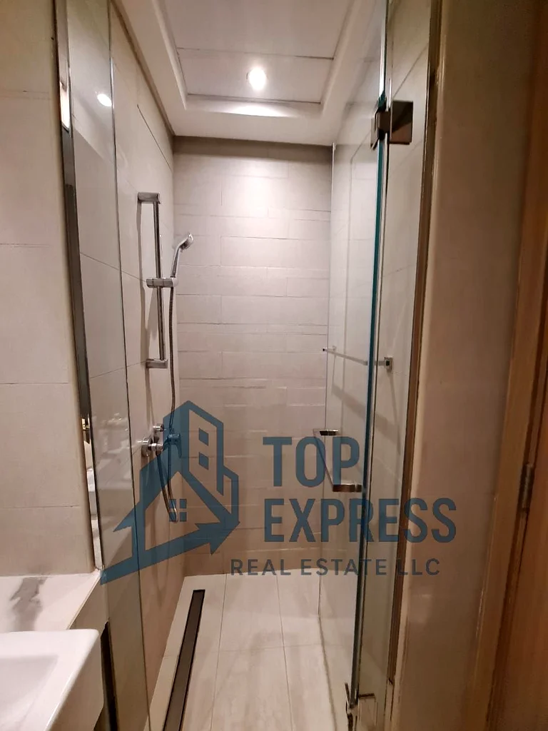 Elegant Studio | Fully Furnished | Chiller Free || Boulevard & Community Views63802546859779114