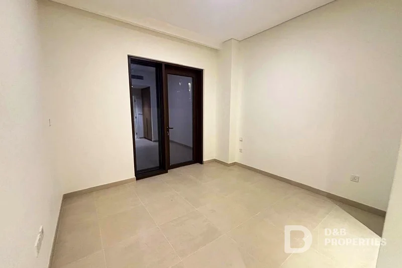 Spacious Layout | Balcony | Beach Access63760408772867112