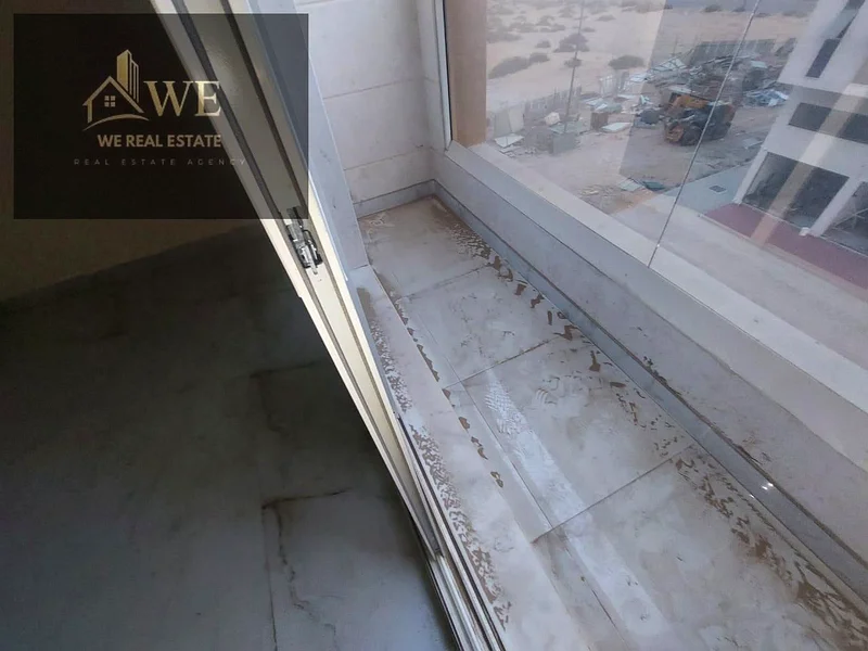 The annual rent is AED 42,000 only, with flexible payment in 6 installments, and a security cheque to be cashed after 6 or 7 months, providing excelle63718467877634113