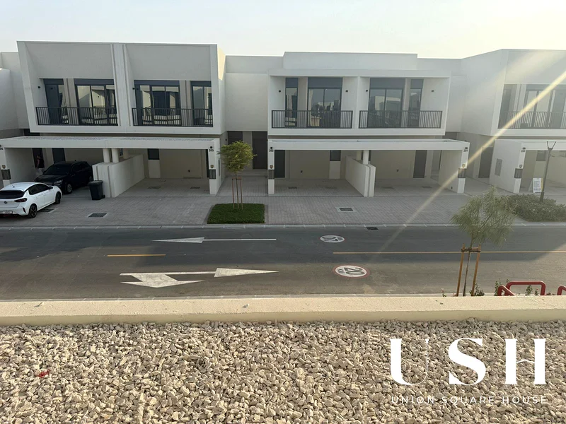 On The Pool And Park | vacant | ready to move63737182798338114