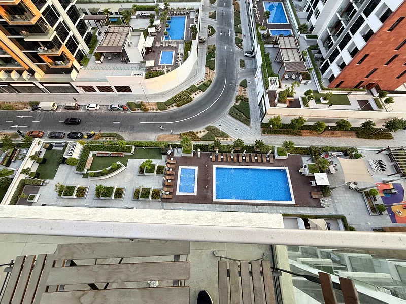 ALL NEW STUDIO APARTMENT WITH FREE AC // HIGH FLOOR63802546868354112
