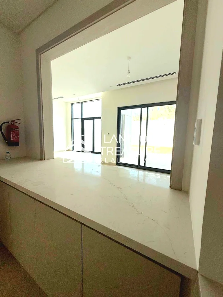 NEAR PAVILION, POOL, PARK | TYPE B | 2 CHEQUES63763385496321114