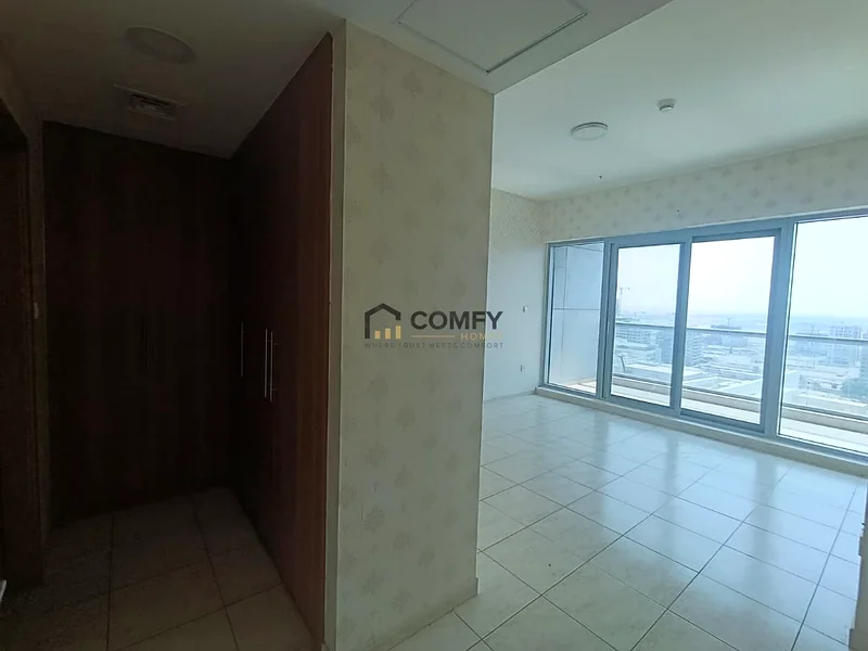 شقة بغرفتي نوم وممر طويل بإطلالة جميلة ومشمسة للإيجار63731746025858113