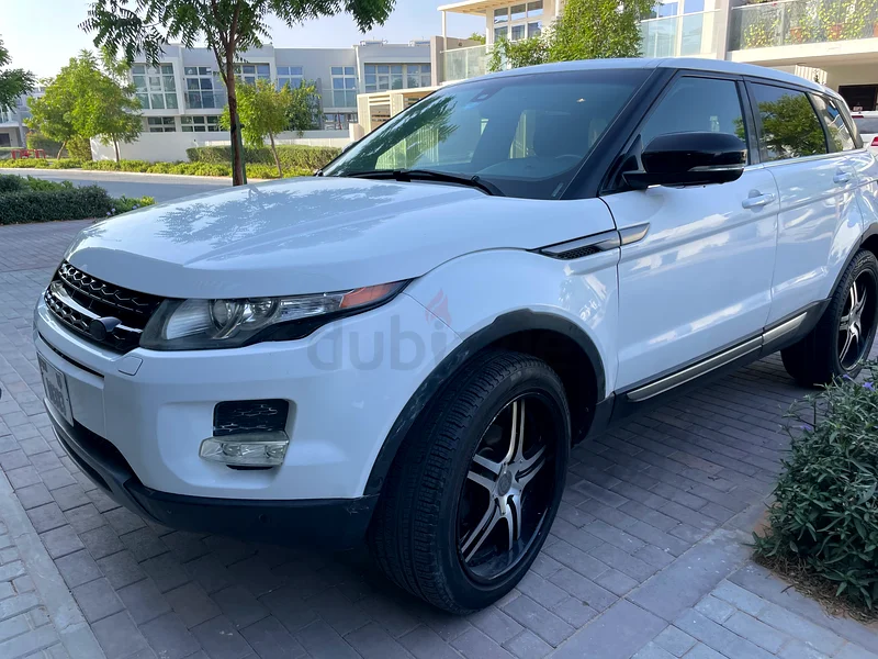 Very clean and low Mileage Range Rover Evoque63699061323905110