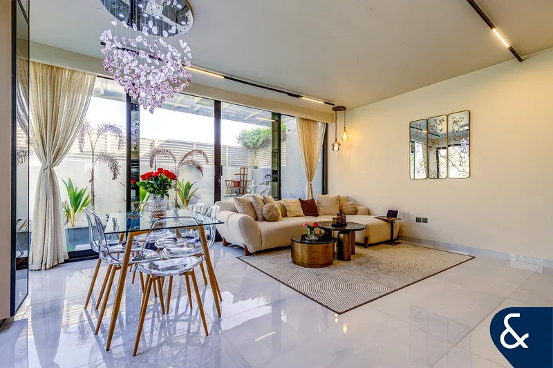 Fully Upgraded | Single Row | Large Plot64002890701185111