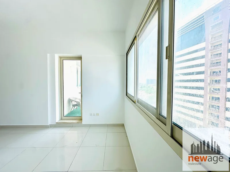 شقة كبيرة بغرفة نوم واحدة للإيجار في مدينة دبي الرياضية63735205977731111