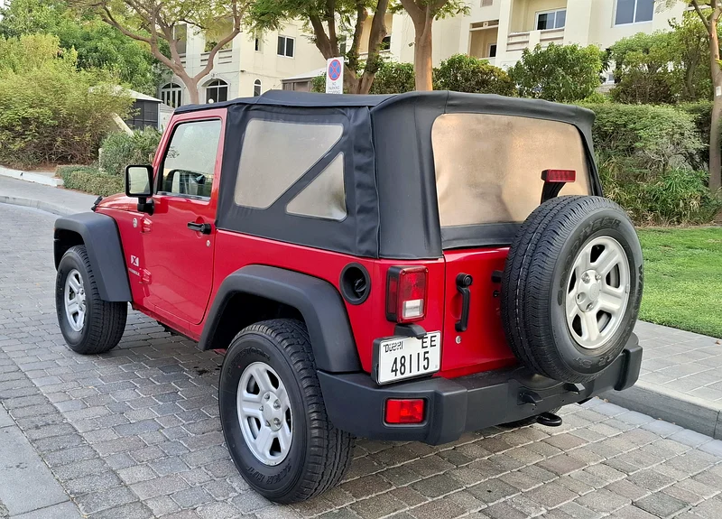 2007 جيب رانجلر مزودًا بمحرك أوتوماتيكي سعة 3.8 لتر V6، إطارات جديدة بالكامل وبطارية جديدة بحالة ممتازة63699024360577112