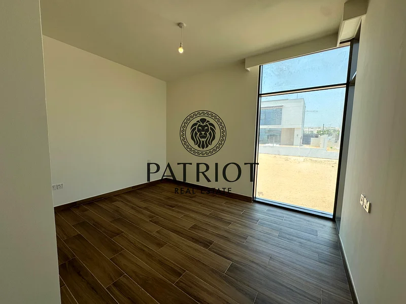 Vacant Now | Large Plot | Spacious layout63762702045569113