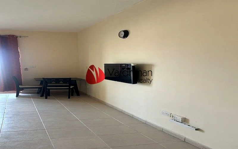 استوديو واسع | شرفة | أجهزة مطبخ63726658163715111
