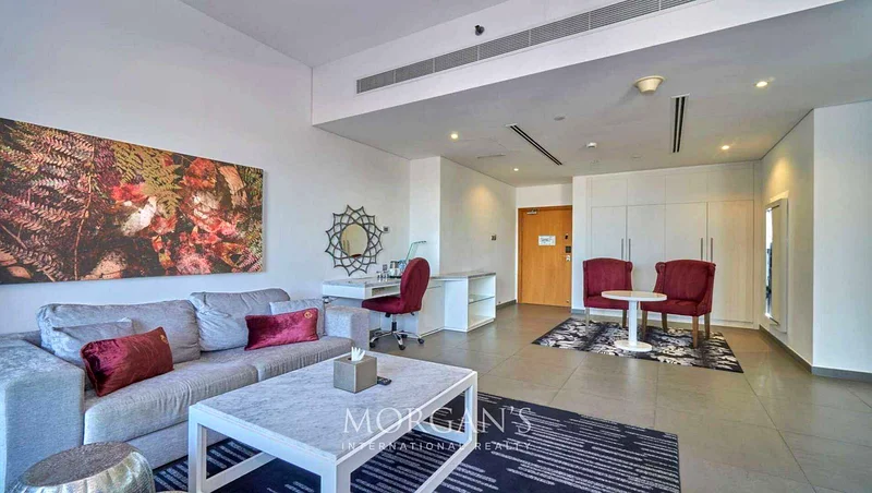 GREAT VIEW | FLEXIBLE | PRIME LOCATION64036191606402111