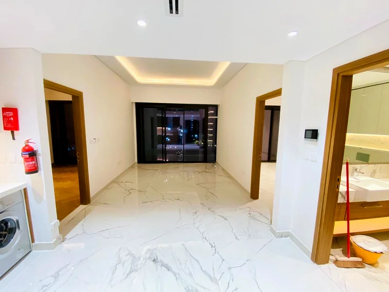 EXTRAORDINARY FINISH // ALL NEW LUXURY 2 BR APARTMENT WITH FITTED KITCHEN AND FREE AC63802449327619112