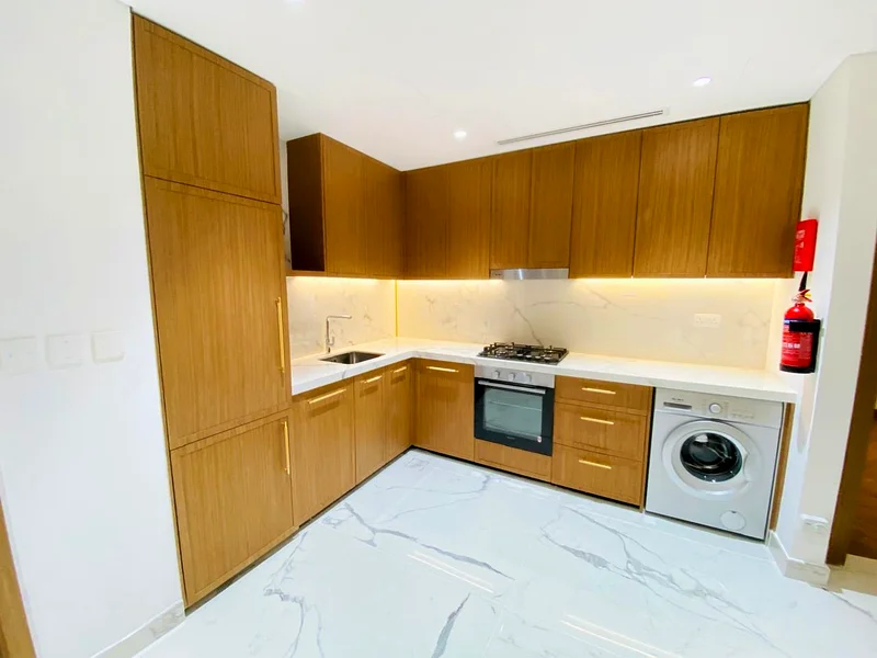 EXTRAORDINARY FINISH // ALL NEW LUXURY 2 BR APARTMENT WITH FITTED KITCHEN AND FREE AC63802449327619113