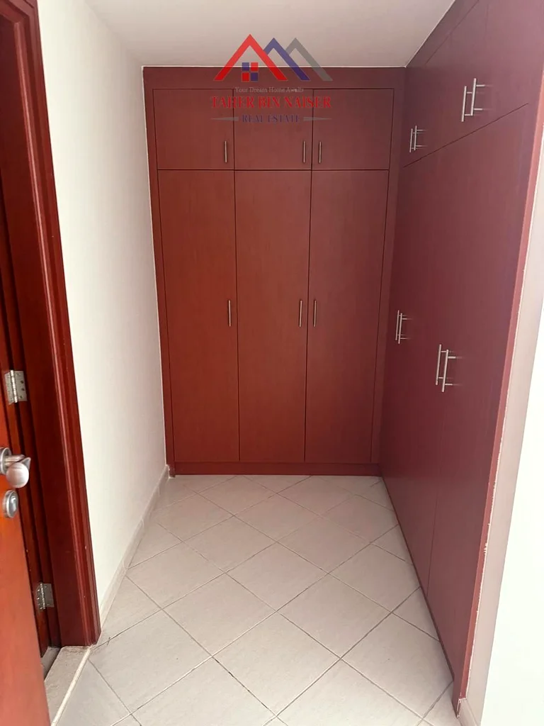 HUGE LAYOUT 1BEDROOM AVAILABLE FOR RENT63734442363011114