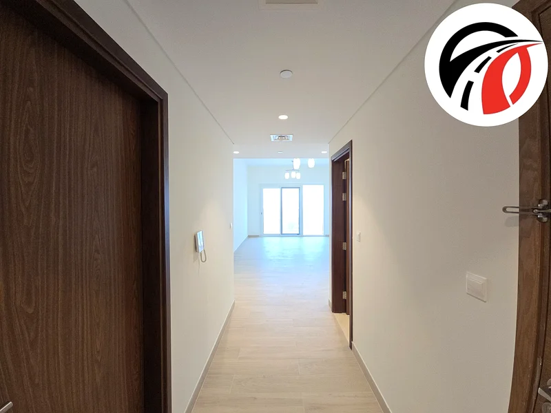 Huge Size | Ready to Move | Prime Location63739920739713112