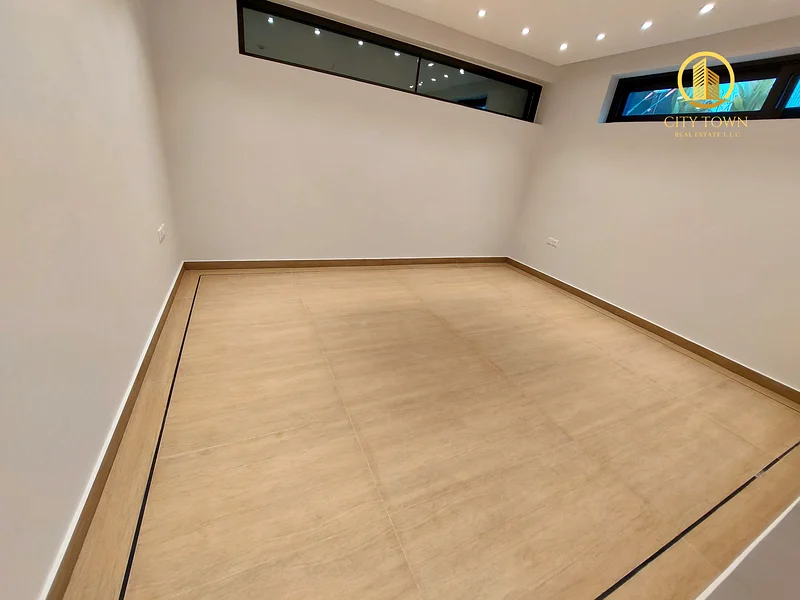 Without contract basement floor! Only indin & pakistani clients !Spacious 3 bedroom  villa! tilal city sharjah63699746913410113