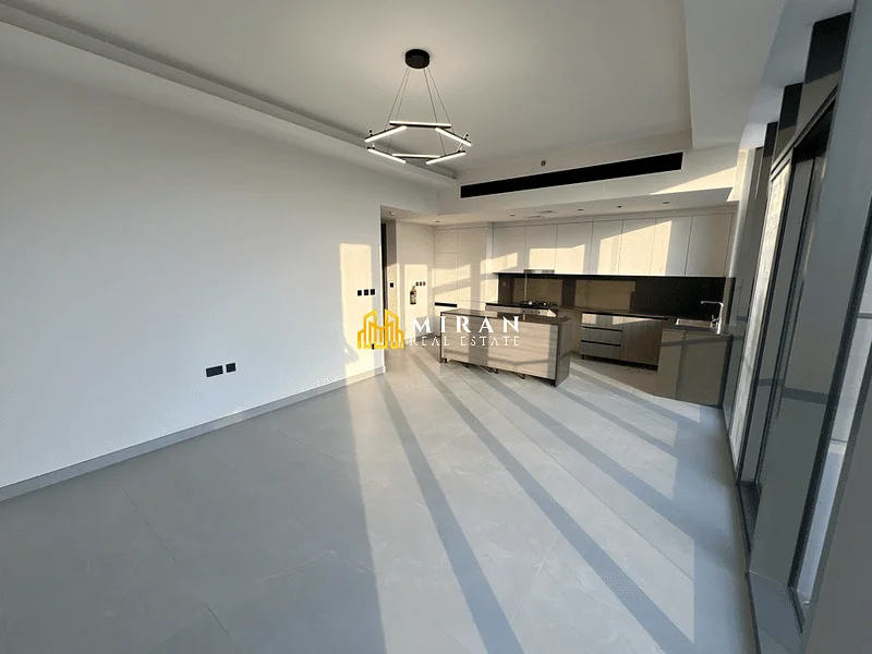 Spacious - Elegant Design63786327127299112