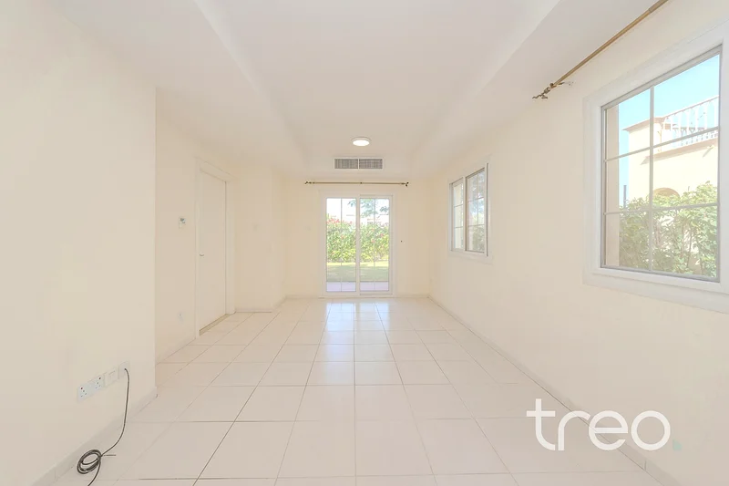 Exclusive | Vacant Type 4E | Back-to-Back63922744496259112
