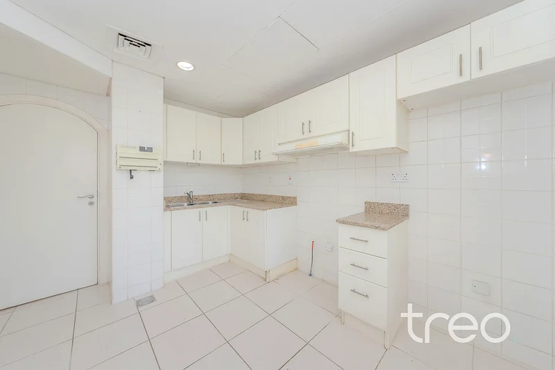 Exclusive | Vacant Type 4E | Back-to-Back63922744496259113