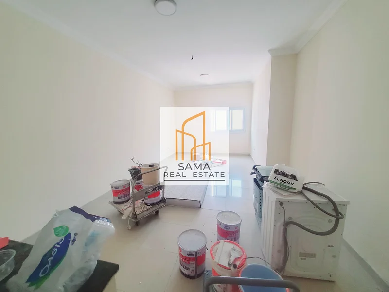 الوحدة الأخيرة || شقة استوديو كبيرة الحجم بالقرب من مول المدينة فقط للعائلات الآسيوية63702717562115113