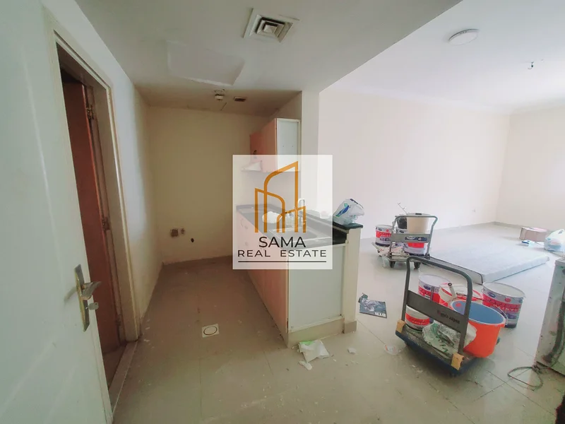 الوحدة الأخيرة || شقة استوديو كبيرة الحجم بالقرب من مول المدينة فقط للعائلات الآسيوية63702717562115112