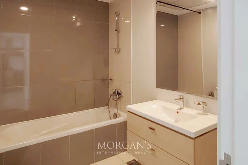 Unfurnished | Spacious 1 BR Unit | with Balcony63738669562113114