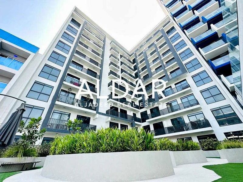 Corner Unit| Fitted Kitchen|Maid Room|Vacant Soon63782418711170110