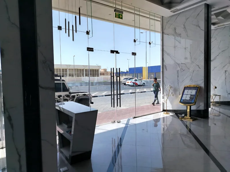 شقة فاخرة بغرفة نوم واحدة للايجار السنوي في المشرّف – عجمان63708411414657111