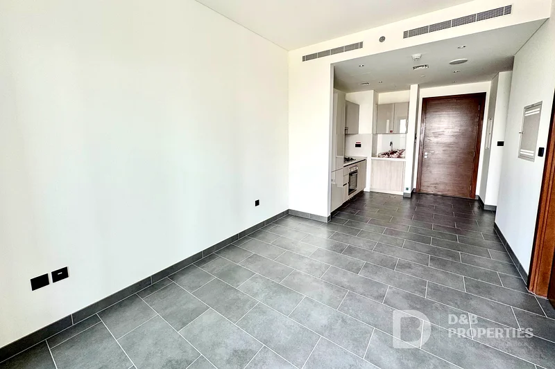 Up to 4 Cheques | Brand New | Pool View | Elegant63759460654209113