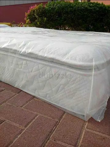Brand new King size mattress 180 x 200 cm available