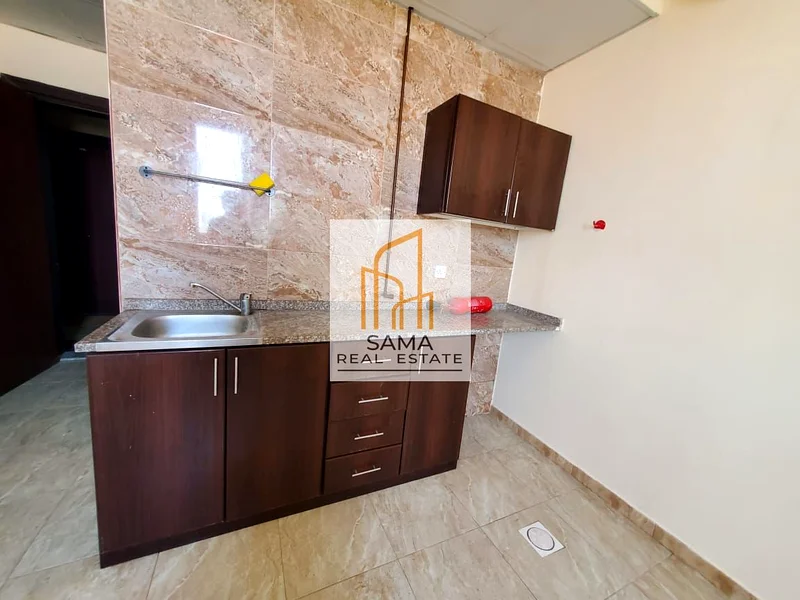موقع متميز || شقة بغرفة واحدة للعائلة الهندية بالقرب من لولو ومول سفاري63702996190723113